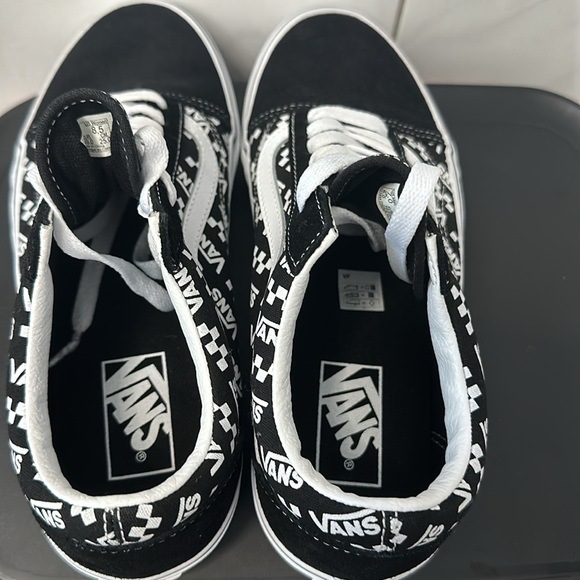 Vans Old Skool Sneakers - Picture 11 of 11